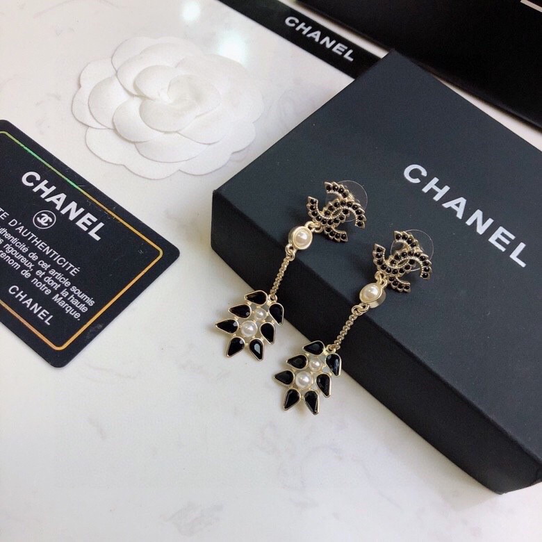 Ch**el earrings
